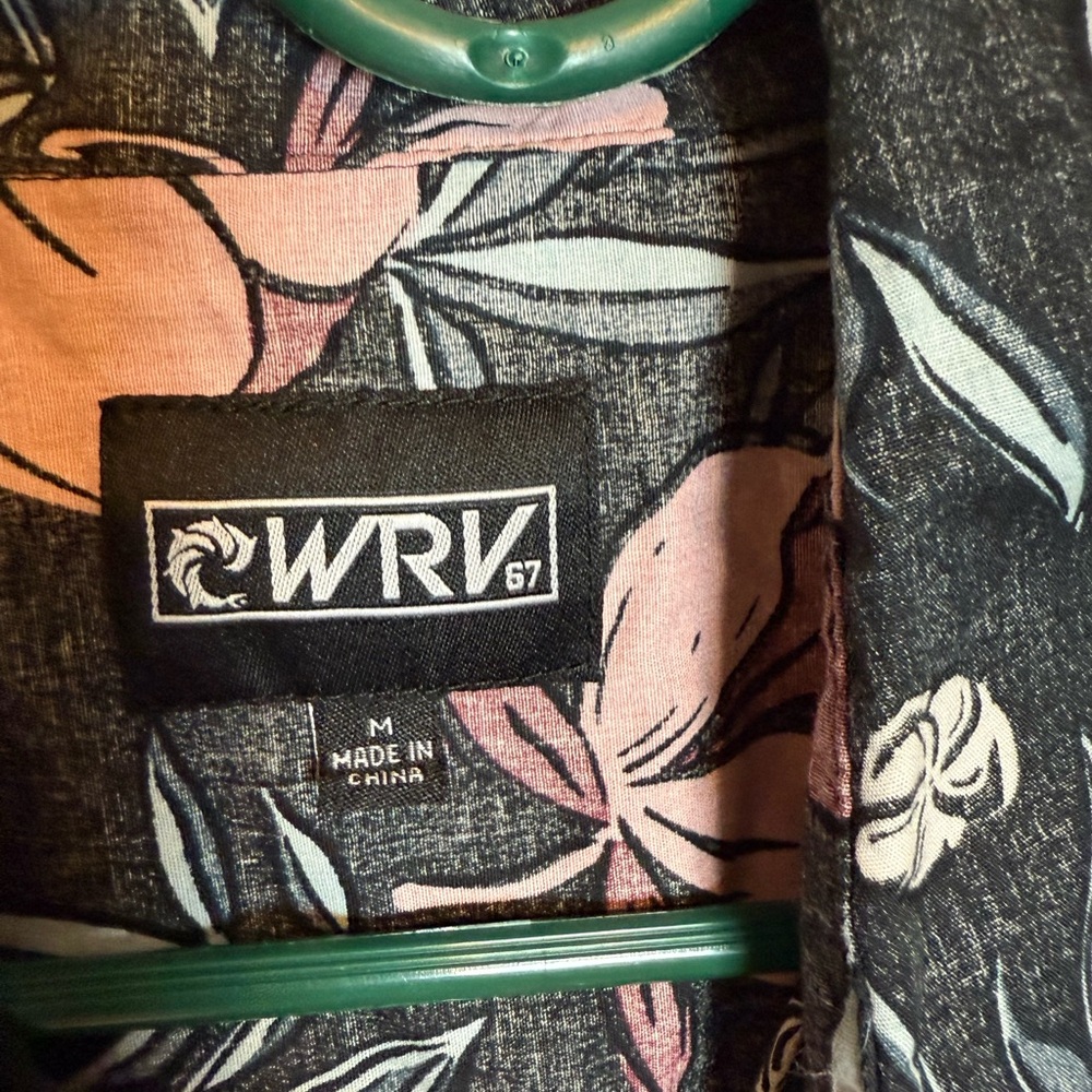 WRV‎  Dark Floral Button Down Shirt - Picture 3 of 3